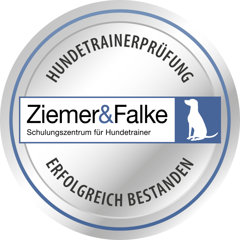 Abzeichen für erfolgreiche Hundetrainerausbildung von Ziemer & Falke.